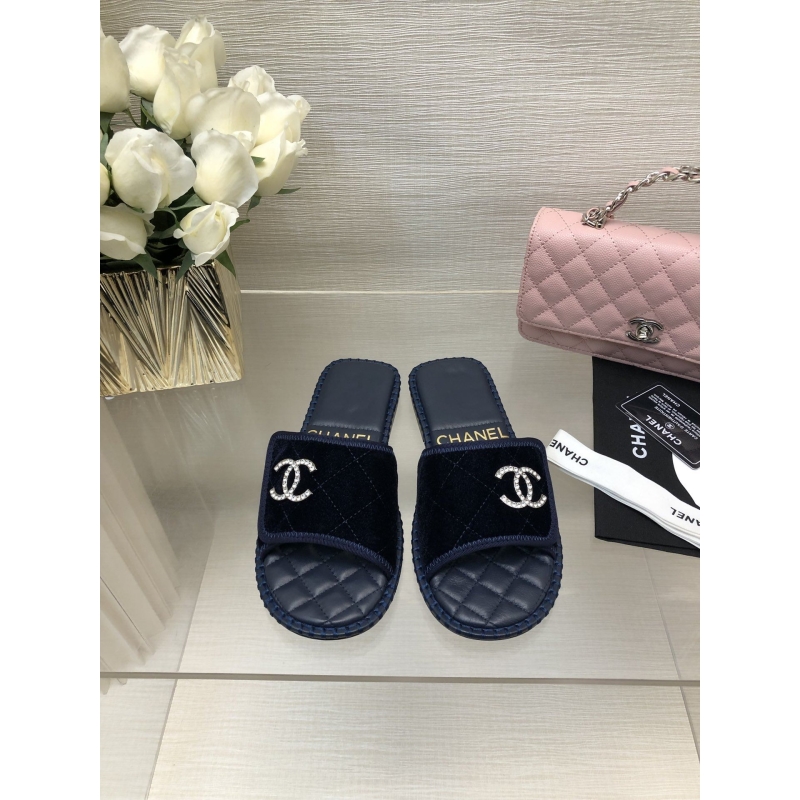 Ch*el slippers